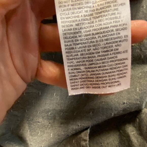 Levi’s men’s size small short sleeve button up shirt charcoal gray - Picture 5 of 7